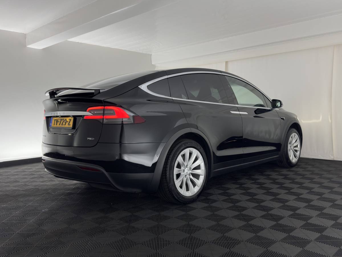 Tesla Model X Tesla Model X 75D Base [ 7-Pers. ] [3-Fase-11kW] (INCL.BTW) Aut. *PANO-WINDOW | AUTOPILOT | LEATHER-FABRIC | NAVI-FULLMAP | FULL-LED | AIRSUSPENSION | DIGI-COCKPIT | CCS-FASTLOADER | KEYLESS | DAB+ | HEATED-SPORTSEATS | PRIVACY-GLASS | 20″A