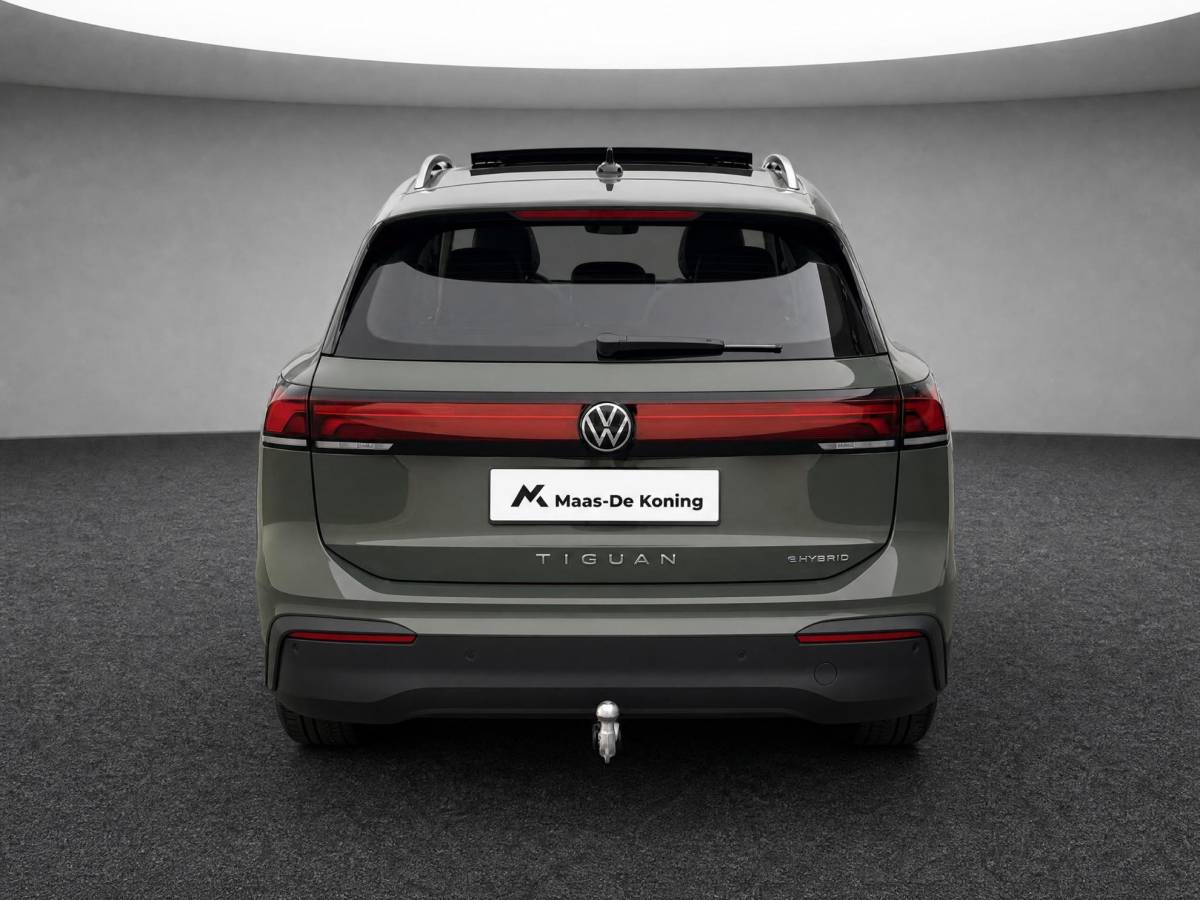 Volkswagen Tiguan Volkswagen Tiguan 1.5 204pk DSG eHybrid Life Edition · Panoramadak · Camera · Wegklapbare Trekhaak ·  Apple/Android Car Play · Navigatie · 18” Inch ·