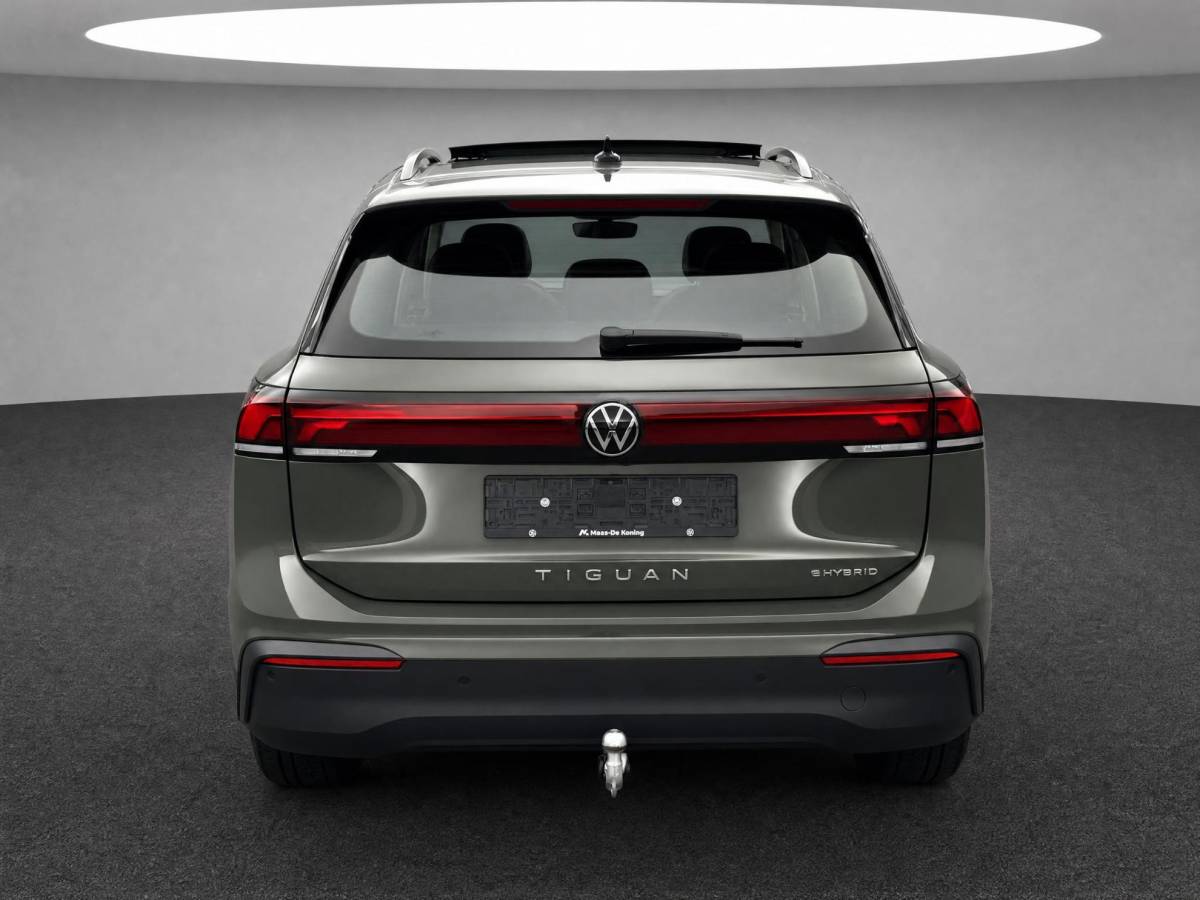 Volkswagen Tiguan Volkswagen Tiguan 1.5 204pk DSG eHybrid Life Edition · Panoramadak · Camera · Wegklapbare Trekhaak ·  Apple/Android Car Play · Navigatie · 18” Inch ·