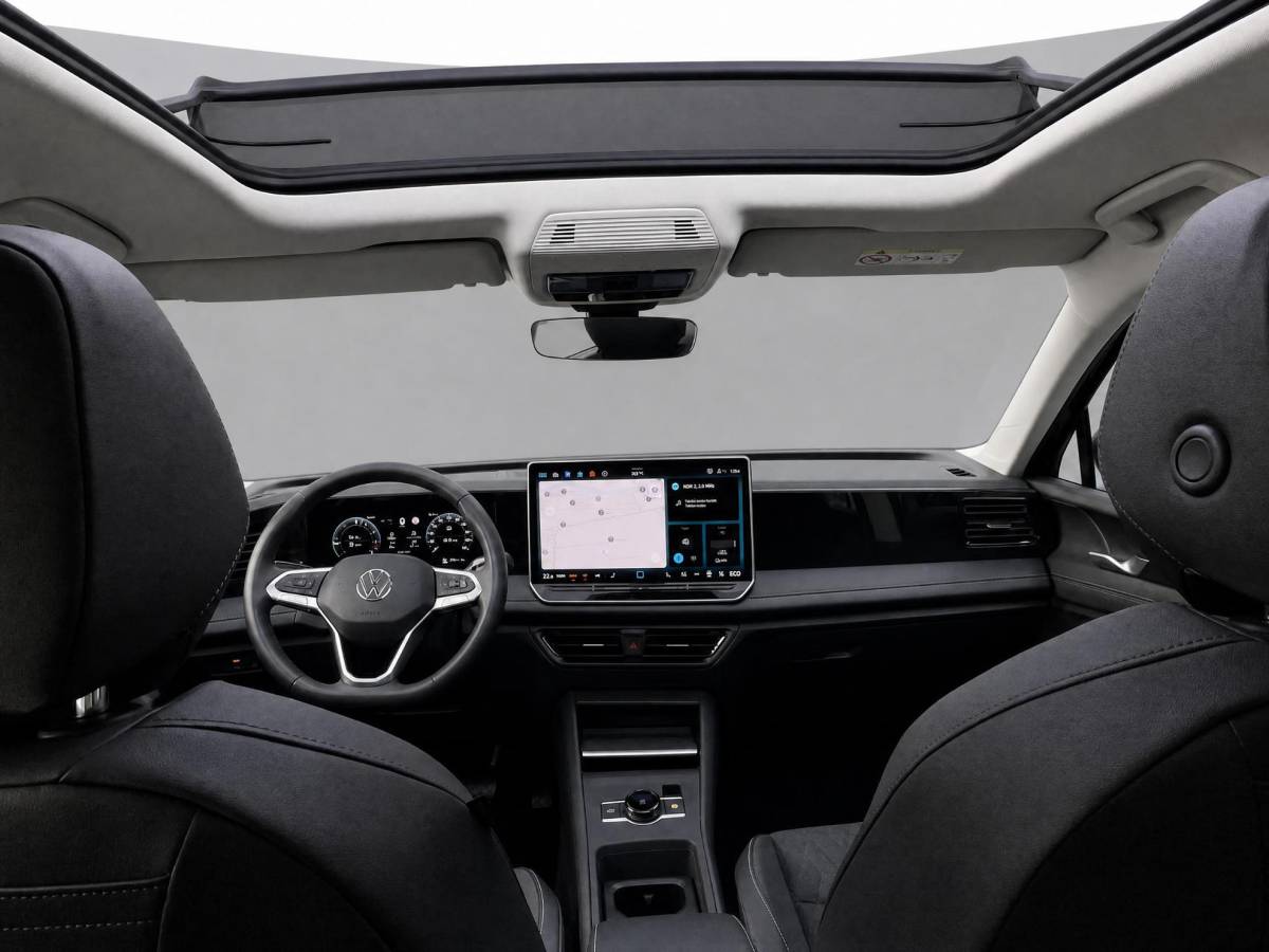 Volkswagen Tiguan Volkswagen Tiguan 1.5 204pk DSG eHybrid Life Edition · Panoramadak · Camera · Wegklapbare Trekhaak ·  Apple/Android Car Play · Navigatie · 18” Inch ·