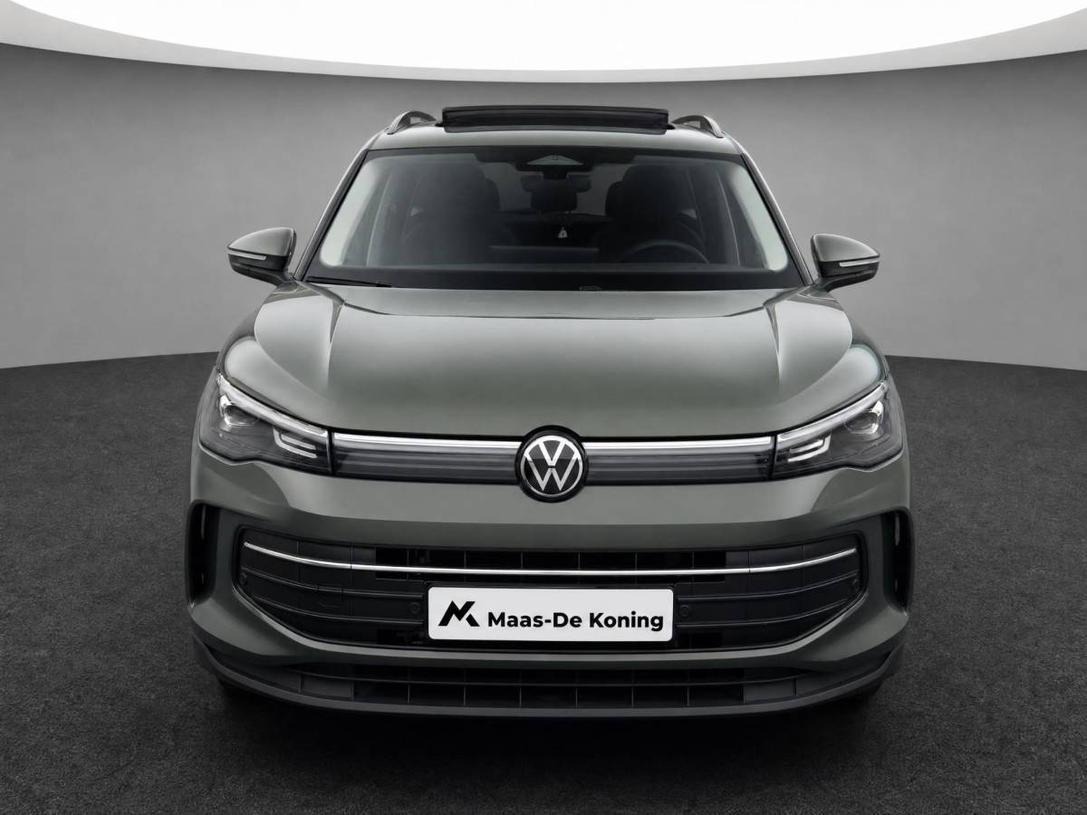 Volkswagen Tiguan Volkswagen Tiguan 1.5 204pk DSG eHybrid Life Edition · Panoramadak · Camera · Wegklapbare Trekhaak ·  Apple/Android Car Play · Navigatie · 18” Inch ·