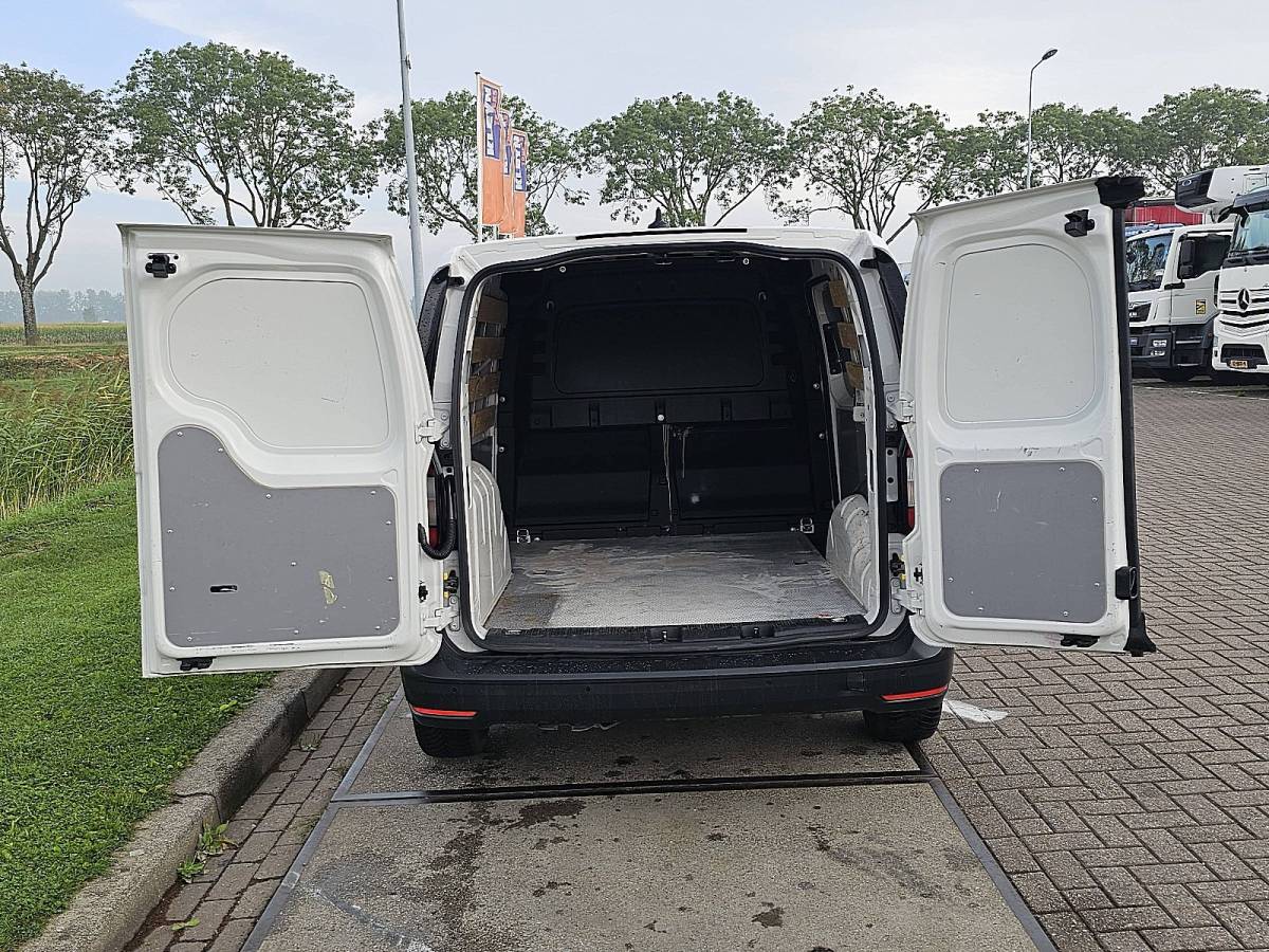 Volkswagen Caddy VOLKSWAGEN CADDY 2.0 l1 nap airco euro6!