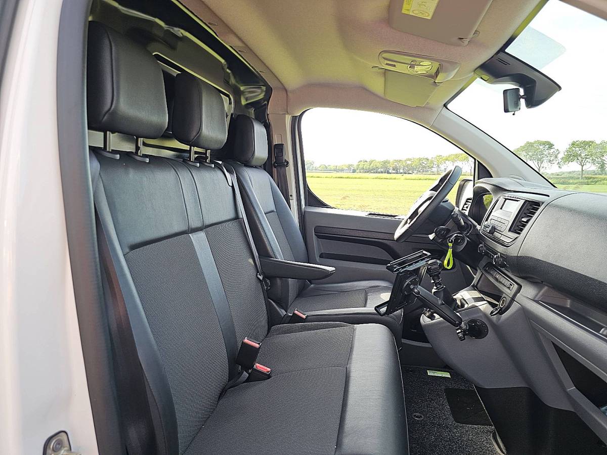 Opel Vivaro OPEL VIVARO 1.5 l2 nap euro6 3-zits!