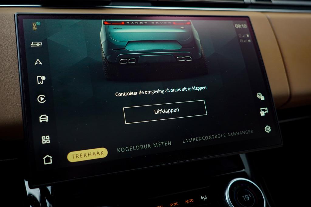 Land Rover Range Rover Sport Land Rover Range Rover Sport 3.0 P440e Dynamic HSE / Pano / NL Auto / Trekhaak / Meridian 3D / Stoelkoeling / 23” Urban