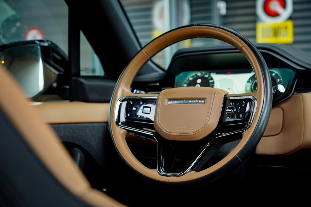 Land Rover Range Rover Sport Land Rover Range Rover Sport 3.0 P440e Dynamic HSE / Pano / NL Auto / Trekhaak / Meridian 3D / Stoelkoeling / 23” Urban