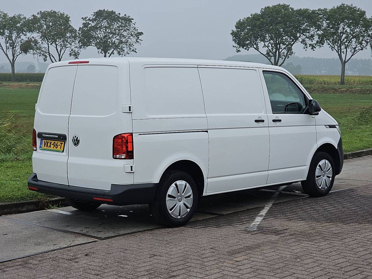 Volkswagen Transporter VOLKSWAGEN TRANSPORTER 2.0 TDI t6.1 l1 navi nap ac!
