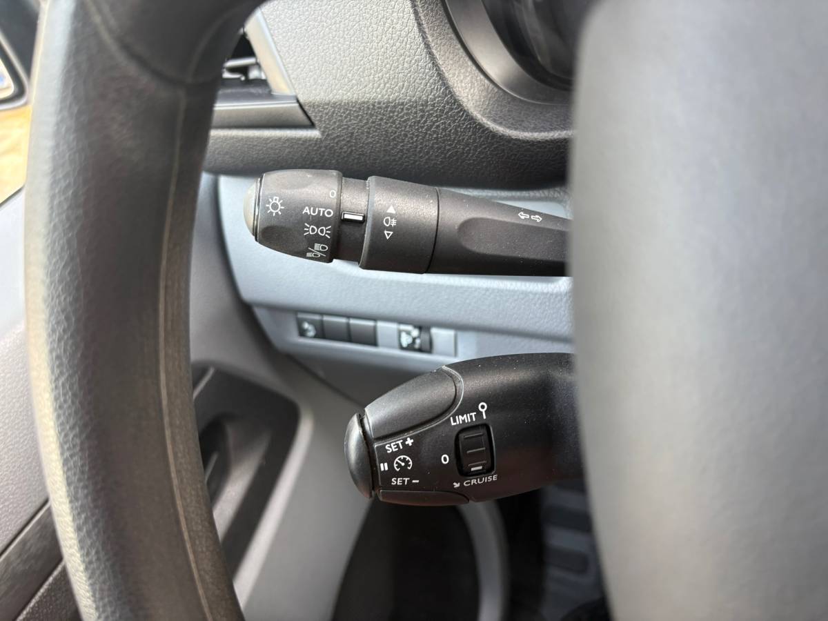 Opel Vivaro Opel VIVARO 1.5 CDTI L2H1 Edition|airco|cruise|parkeersensoren achter|bluetooth|drie zitplaatsen|verwarmbare buitenspiegels|EURO6