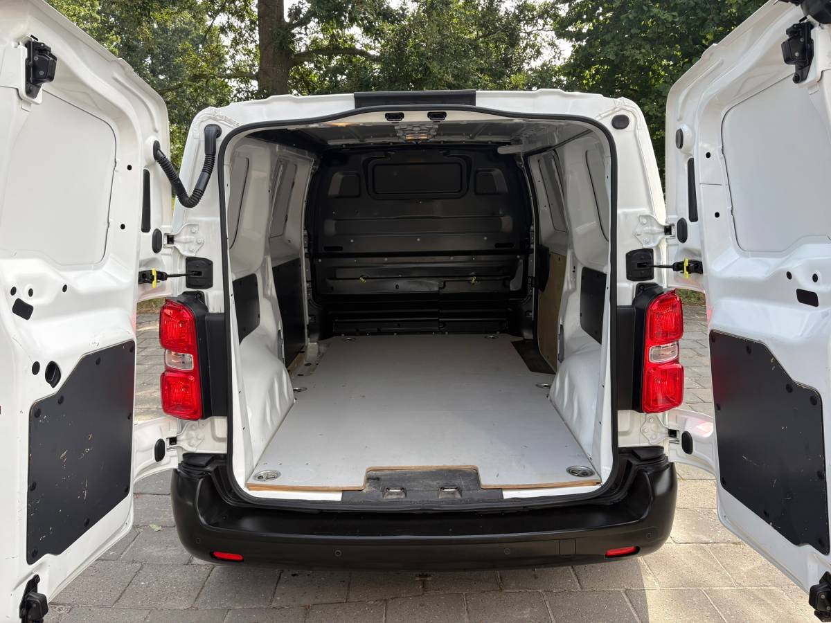 Opel Vivaro Opel VIVARO 1.5 CDTI L2H1 Edition|airco|cruise|parkeersensoren achter|bluetooth|drie zitplaatsen|verwarmbare buitenspiegels|EURO6