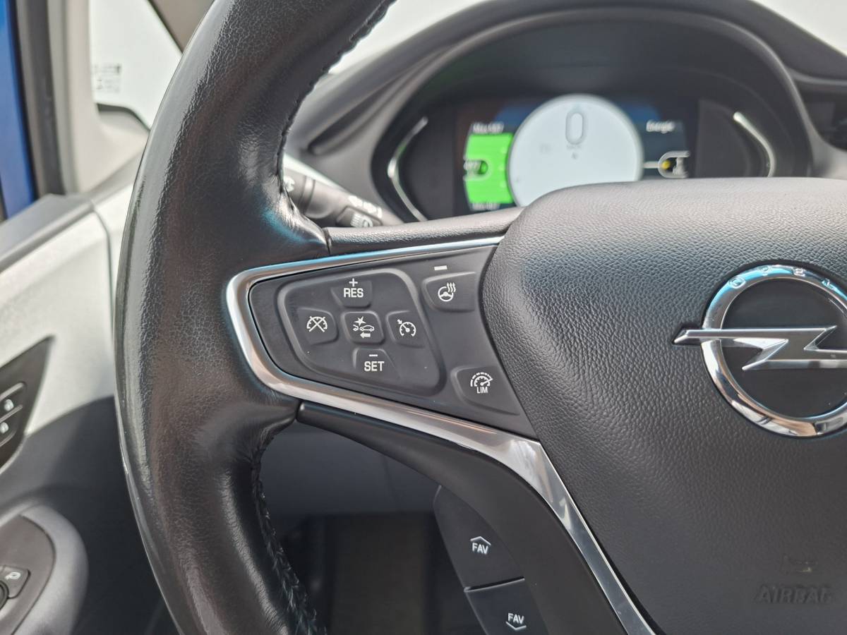 Opel Ampera-e Opel Ampera-e SOH 100% Executive 60 kWh Carplay Hoge zit Clima Cruis
