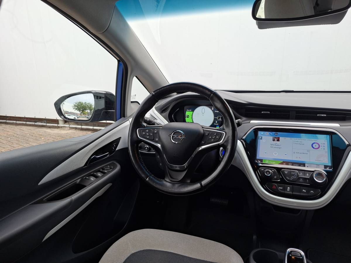 Opel Ampera-e Opel Ampera-e SOH 100% Executive 60 kWh Carplay Hoge zit Clima Cruis