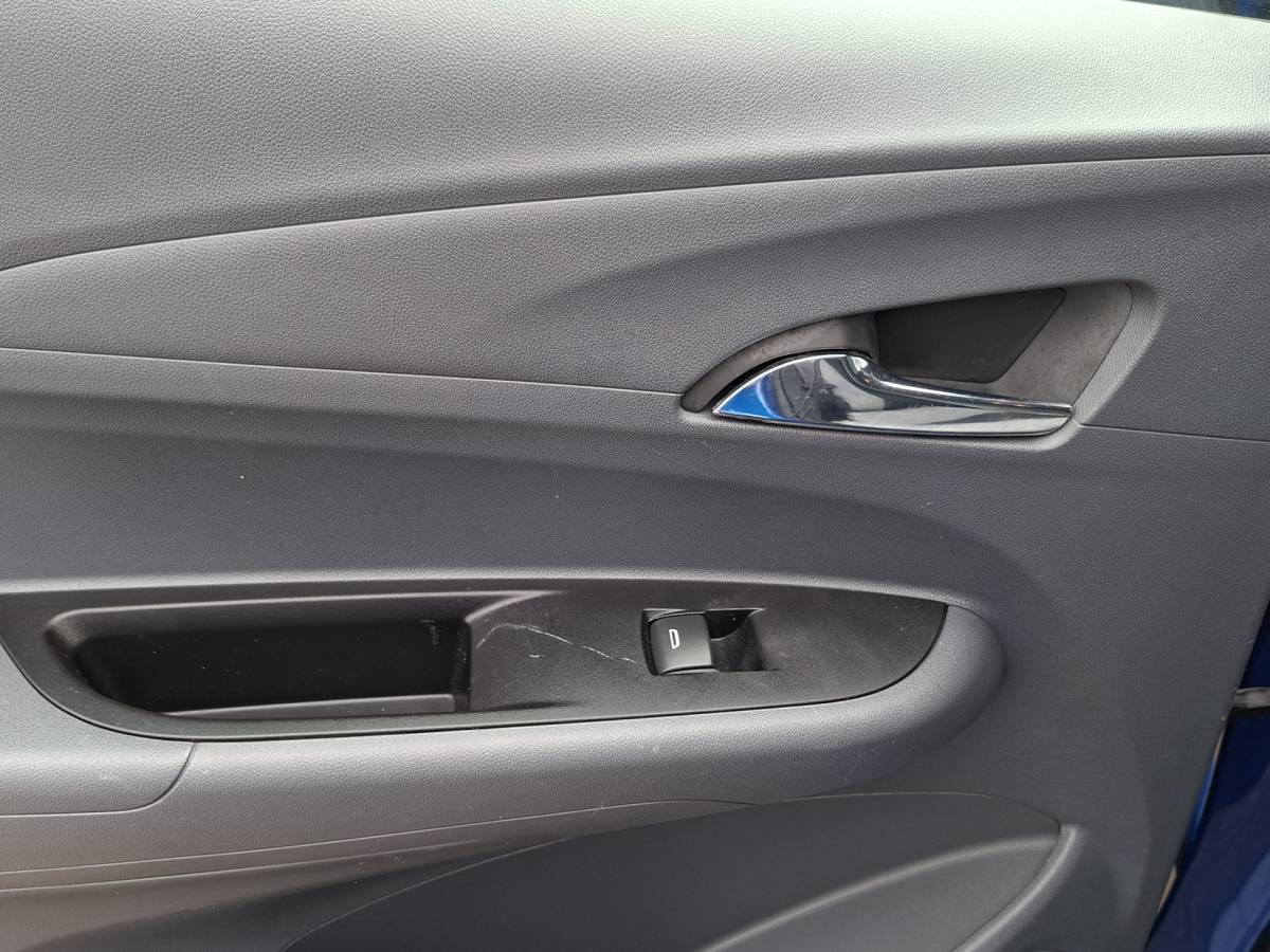 Opel Ampera-e Opel Ampera-e SOH 100% Executive 60 kWh Carplay Hoge zit Clima Cruis