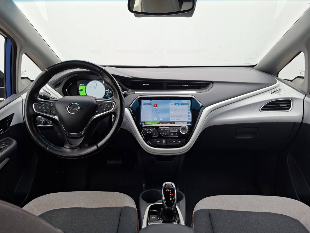 Opel Ampera-e Opel Ampera-e SOH 100% Executive 60 kWh Carplay Hoge zit Clima Cruis