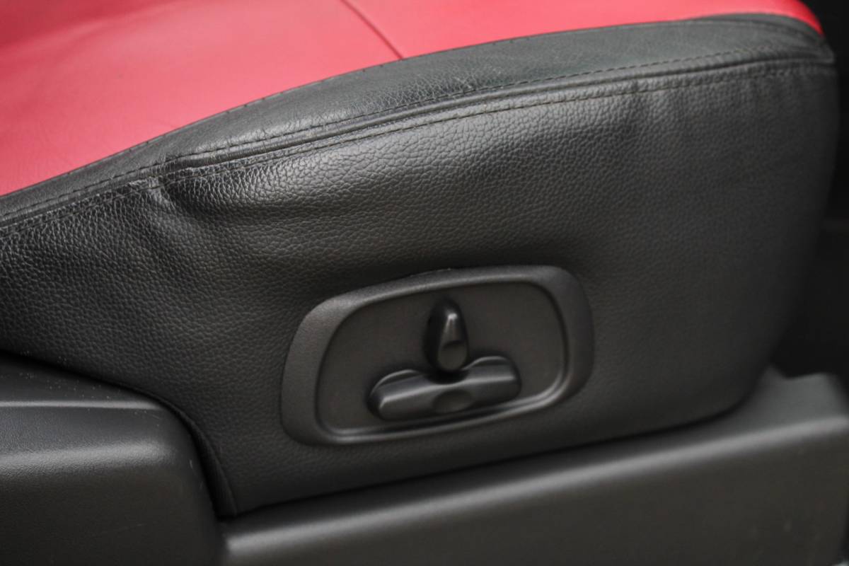 Mitsubishi Pajero Mitsubishi Pajero 3.2 DI-D Instyle Side Window Van / Leer / Stoelverwarming / Marge