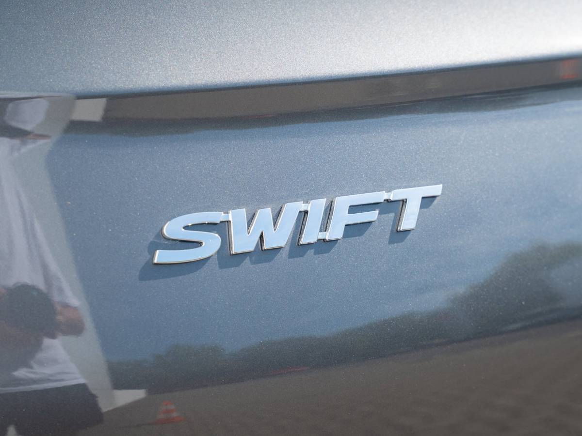Suzuki Swift Suzuki Swift 1.2 Style Smart Hybrid| € 2.200,- Korting!!| Apple carplay|Androidauto