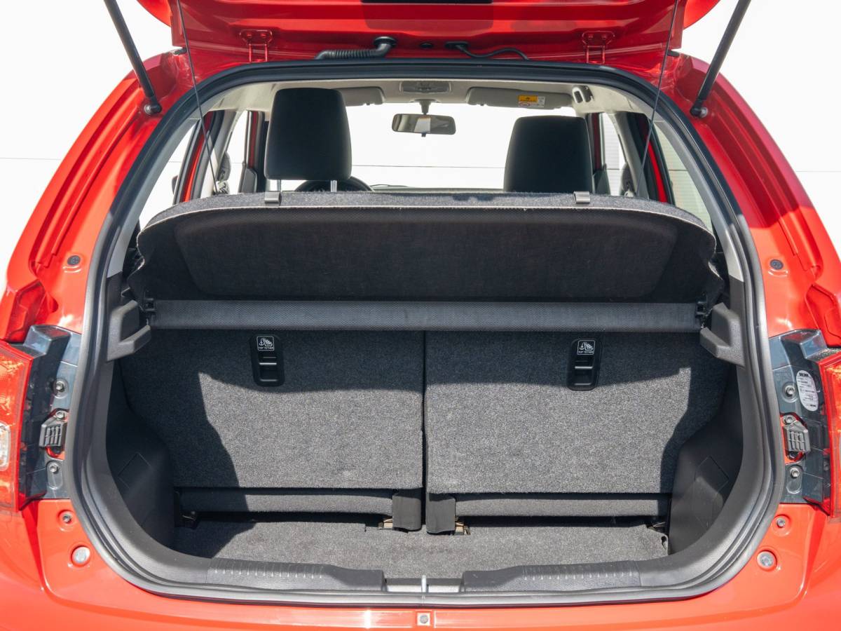 Suzuki Ignis Suzuki Ignis 1.2 Select| Smart Hybrid | Apple Carplay | Android auto | Stoelverwarming | Achteruitrij camera |