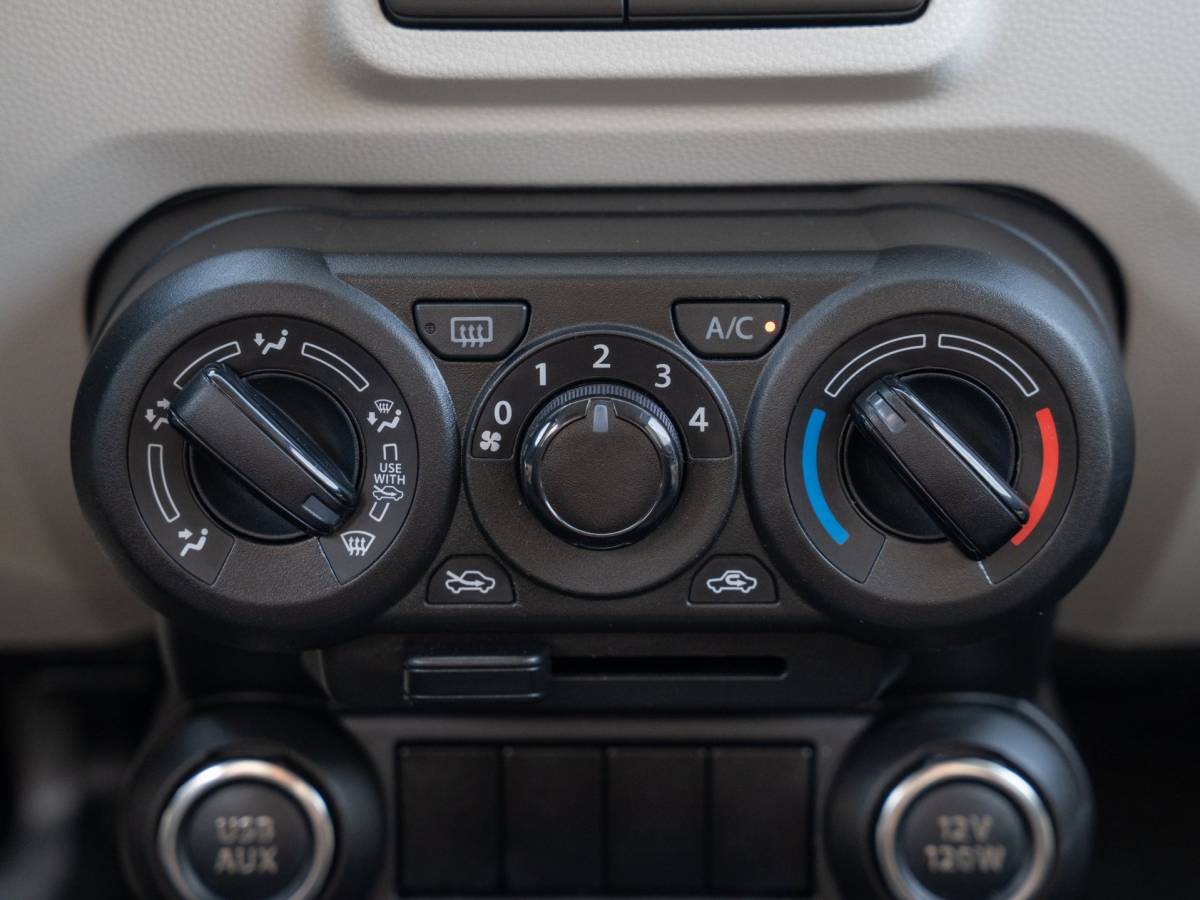 Suzuki Ignis Suzuki Ignis 1.2 Select| Smart Hybrid | Apple Carplay | Android auto | Stoelverwarming | Achteruitrij camera |