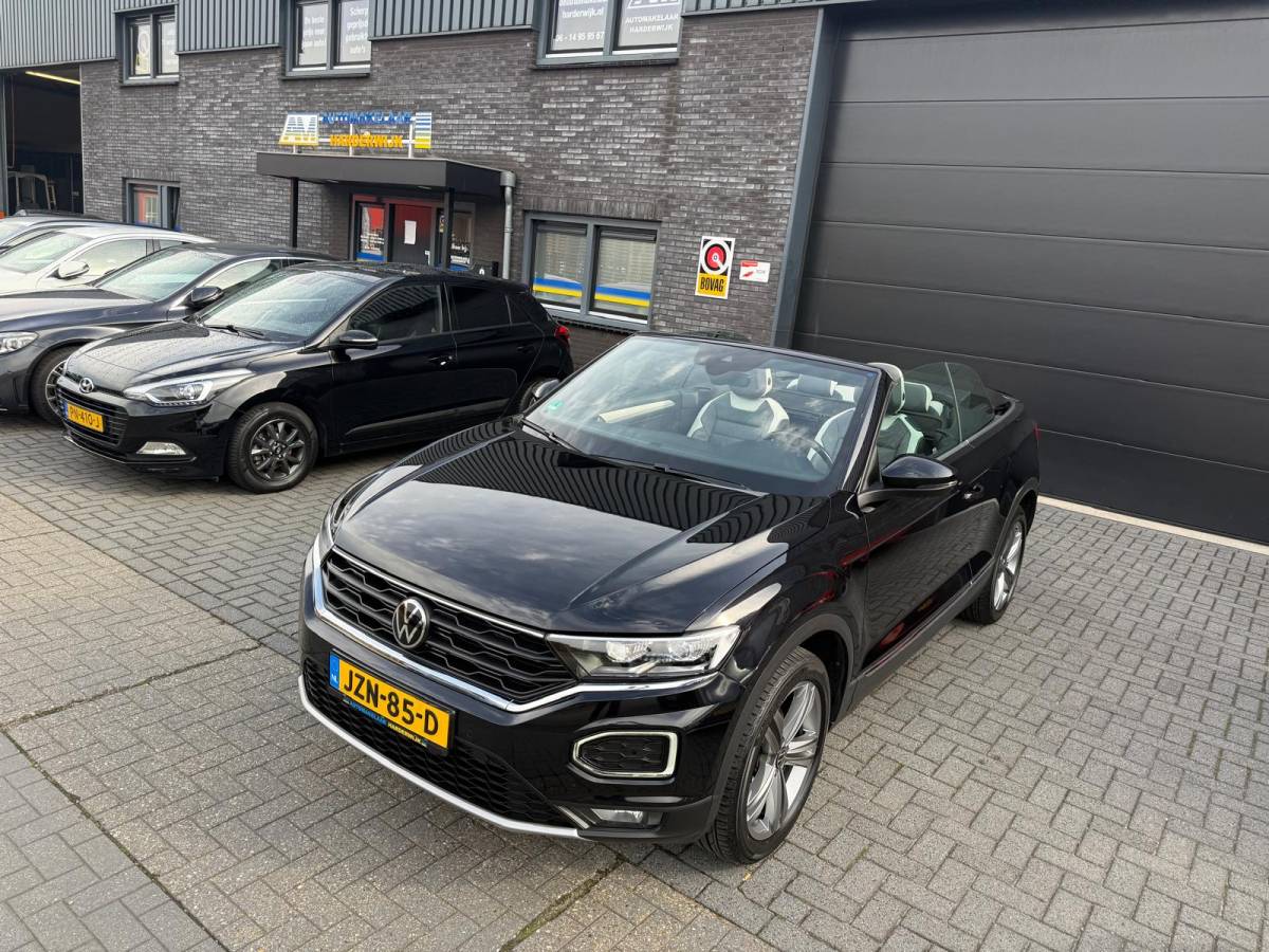 Volkswagen T-Roc Volkswagen T-Roc Cabrio 1.5 TSI Style | 2E EIGENAAR | 3/6/12 MND GARANTIE | AUTOMAAT | DIGITAL DASH | ACC | LED | CARPLAY | DAB | STOEL/STUUR VERW. |