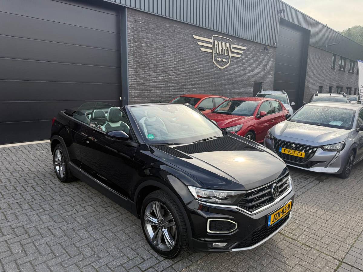 Volkswagen T-Roc Volkswagen T-Roc Cabrio 1.5 TSI Style | 2E EIGENAAR | 3/6/12 MND GARANTIE | AUTOMAAT | DIGITAL DASH | ACC | LED | CARPLAY | DAB | STOEL/STUUR VERW. |