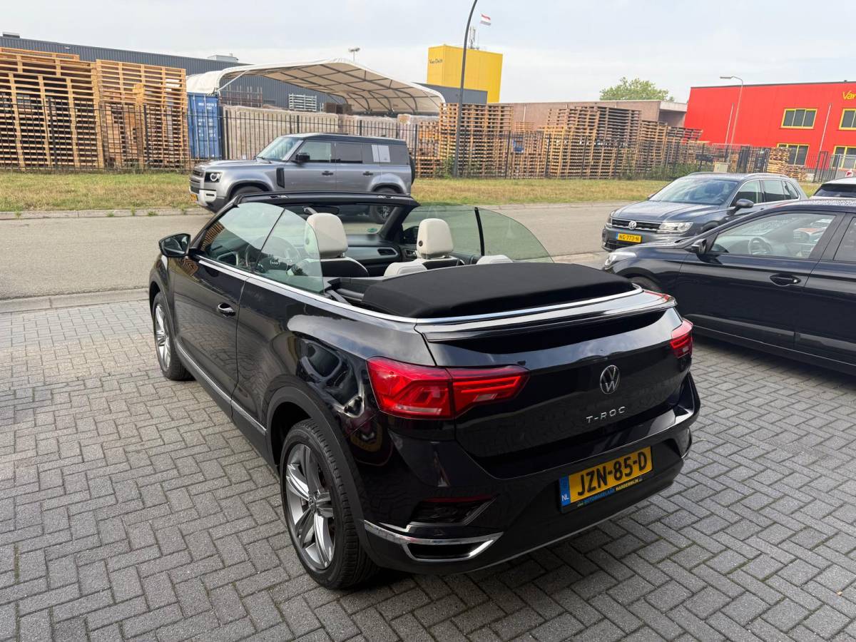 Volkswagen T-Roc Volkswagen T-Roc Cabrio 1.5 TSI Style | 2E EIGENAAR | 3/6/12 MND GARANTIE | AUTOMAAT | DIGITAL DASH | ACC | LED | CARPLAY | DAB | STOEL/STUUR VERW. |