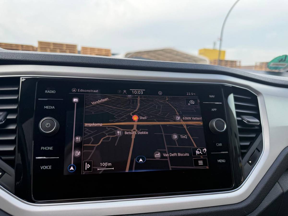 Volkswagen T-Roc Volkswagen T-Roc Cabrio 1.5 TSI Style | 2E EIGENAAR | 3/6/12 MND GARANTIE | AUTOMAAT | DIGITAL DASH | ACC | LED | CARPLAY | DAB | STOEL/STUUR VERW. |