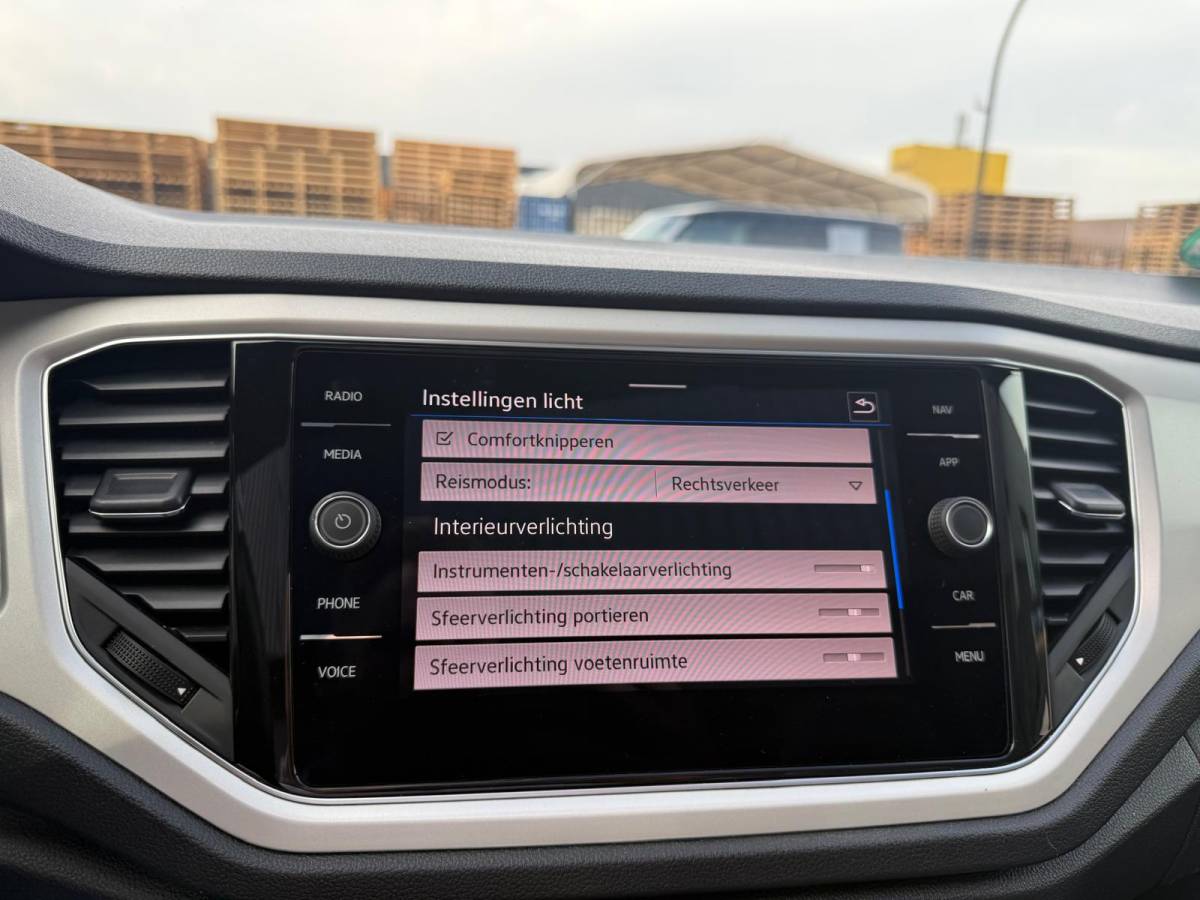 Volkswagen T-Roc Volkswagen T-Roc Cabrio 1.5 TSI Style | 2E EIGENAAR | 3/6/12 MND GARANTIE | AUTOMAAT | DIGITAL DASH | ACC | LED | CARPLAY | DAB | STOEL/STUUR VERW. |