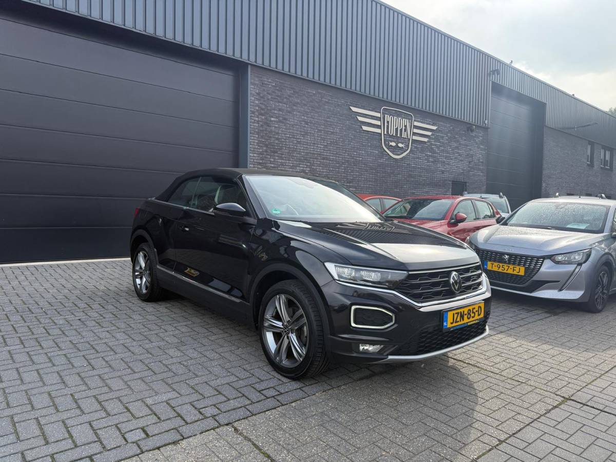 Volkswagen T-Roc Volkswagen T-Roc Cabrio 1.5 TSI Style | 2E EIGENAAR | 3/6/12 MND GARANTIE | AUTOMAAT | DIGITAL DASH | ACC | LED | CARPLAY | DAB | STOEL/STUUR VERW. |