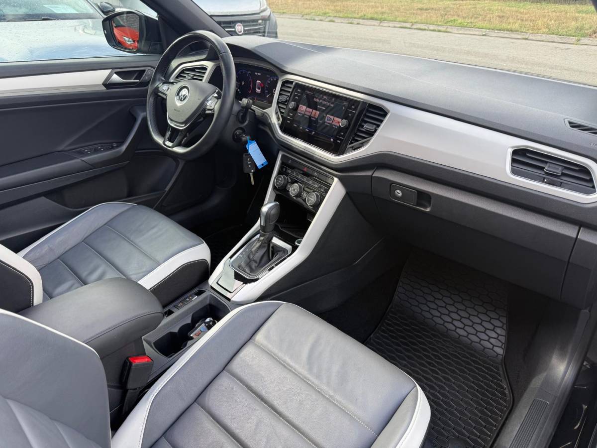 Volkswagen T-Roc Volkswagen T-Roc Cabrio 1.5 TSI Style | 2E EIGENAAR | 3/6/12 MND GARANTIE | AUTOMAAT | DIGITAL DASH | ACC | LED | CARPLAY | DAB | STOEL/STUUR VERW. |