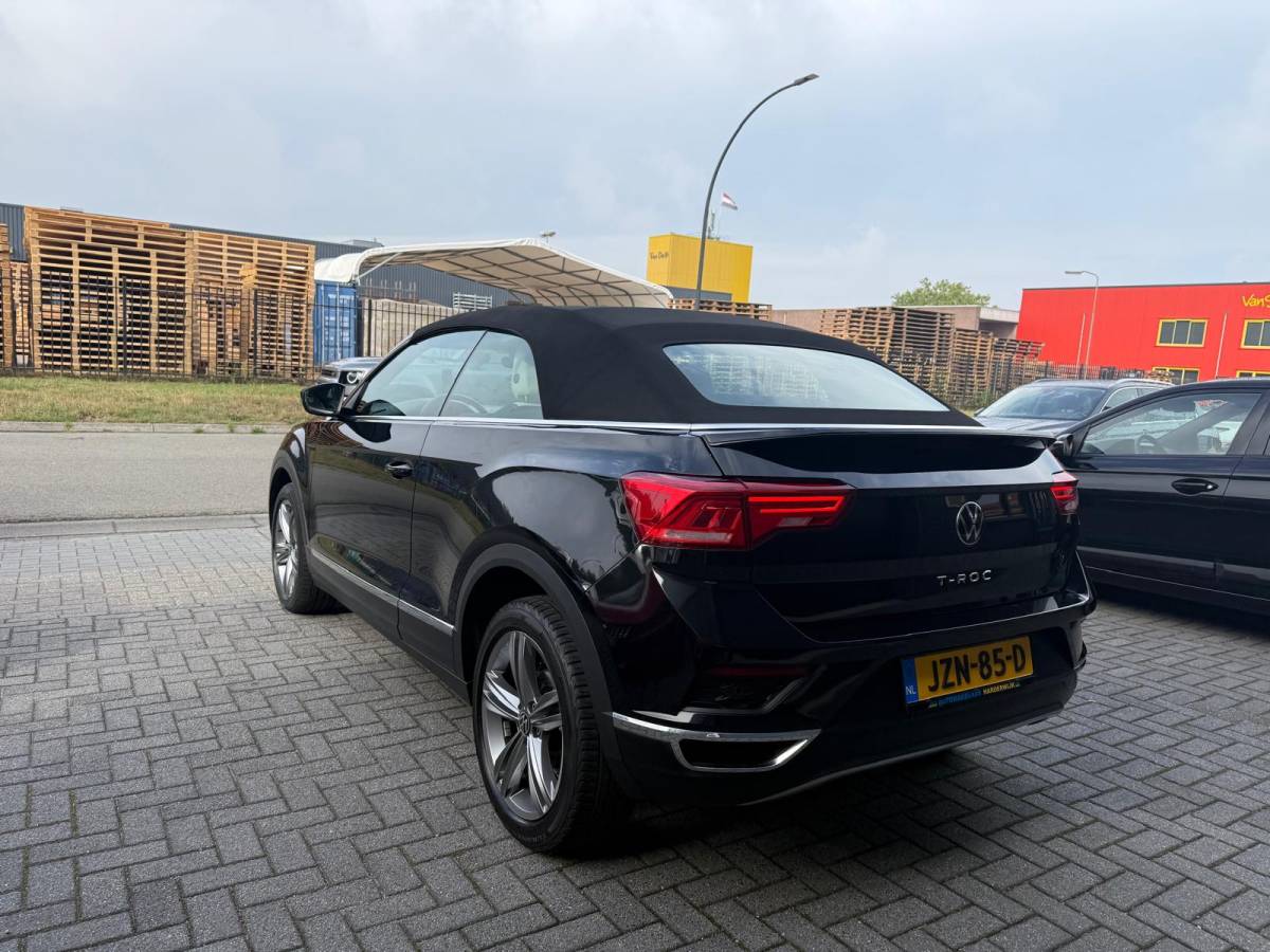 Volkswagen T-Roc Volkswagen T-Roc Cabrio 1.5 TSI Style | 2E EIGENAAR | 3/6/12 MND GARANTIE | AUTOMAAT | DIGITAL DASH | ACC | LED | CARPLAY | DAB | STOEL/STUUR VERW. |