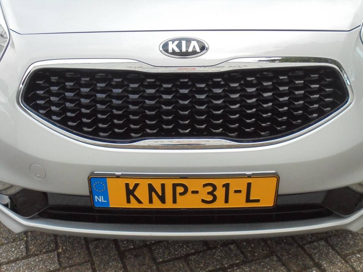 Kia Venga Kia Venga 1.6i AUTOMAAT HOGE INSTAP NAVI – CAMERA ENZ