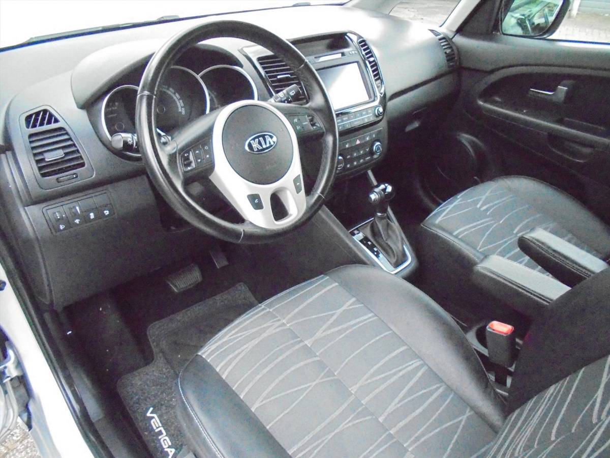 Kia Venga Kia Venga 1.6i AUTOMAAT HOGE INSTAP NAVI – CAMERA ENZ