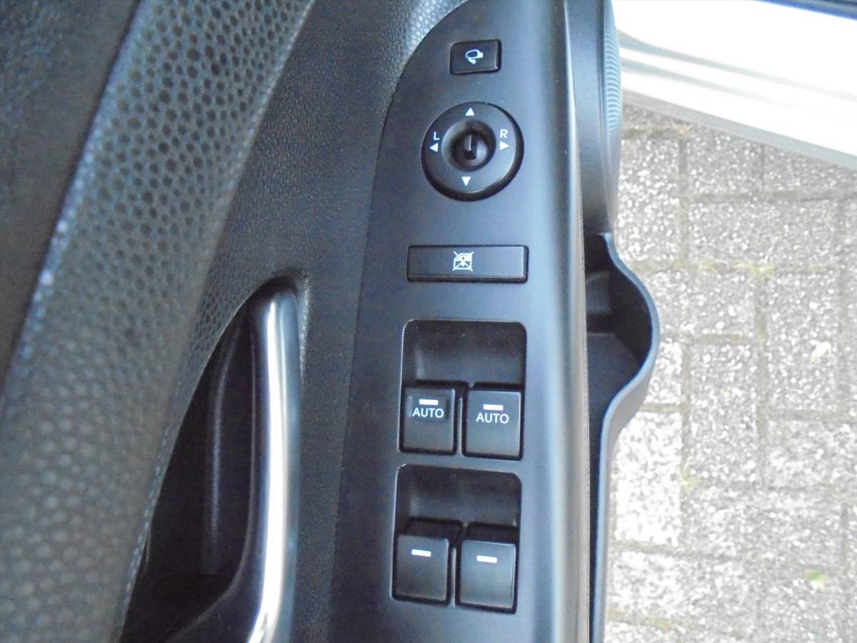 Kia Venga Kia Venga 1.6i AUTOMAAT HOGE INSTAP NAVI – CAMERA ENZ