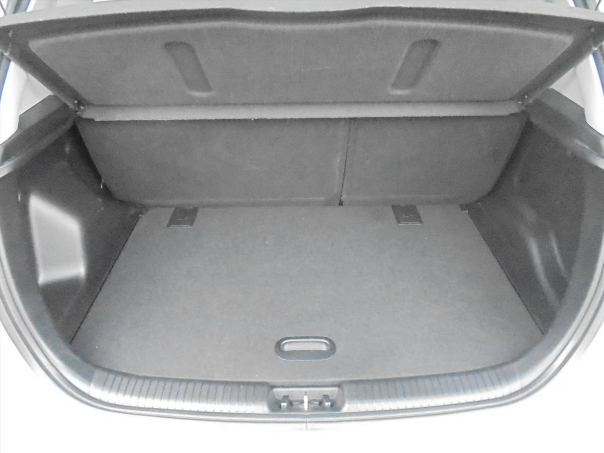 Kia Venga Kia Venga 1.6i AUTOMAAT HOGE INSTAP NAVI – CAMERA ENZ