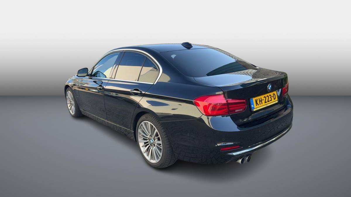 BMW 3 Serie BMW 3-serie 330e Centennial High Executive Volledig Dealer Onderhouden.
