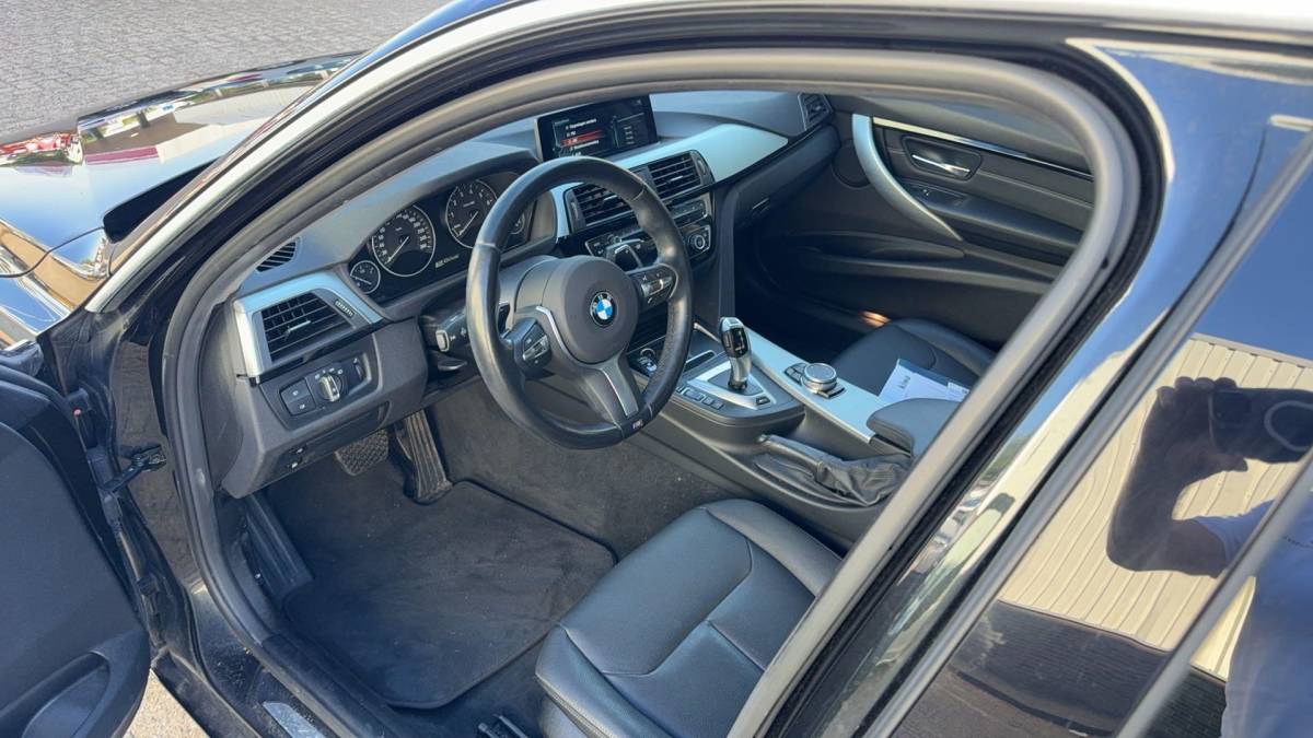 BMW 3 Serie BMW 3-serie 330e Centennial High Executive Volledig Dealer Onderhouden.