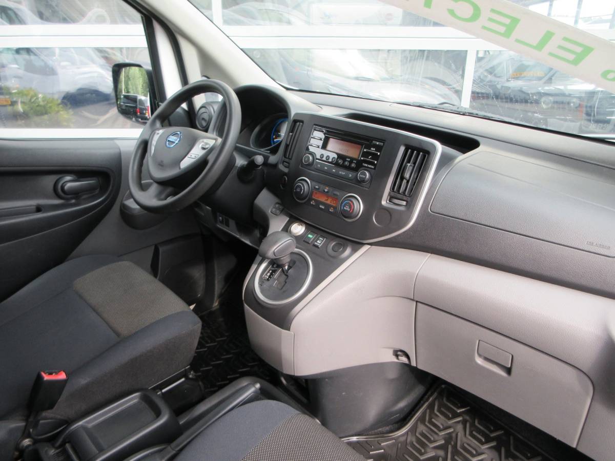 Nissan e-NV200 Nissan E-NV200, WLTP 200km, 80Kw, Camera, Airco. Optima 40 kWh