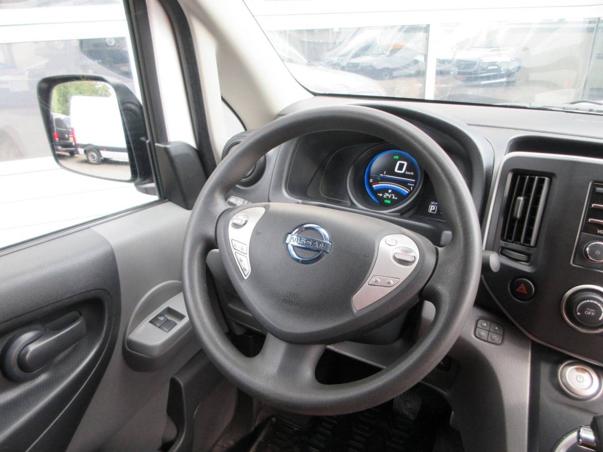 Nissan e-NV200 Nissan E-NV200, WLTP 200km, 80Kw, Camera, Airco. Optima 40 kWh