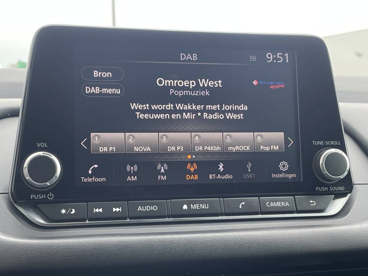 Nissan QASHQAI Nissan Qashqai 1.3 MHEV 158 Pk  Acenta Automaat Navigatie ( via Apple Carplay/Android Auto ), Stoel/Stuurverwarming, Adaptive Cruisecontrol, Achteruitrijcamera