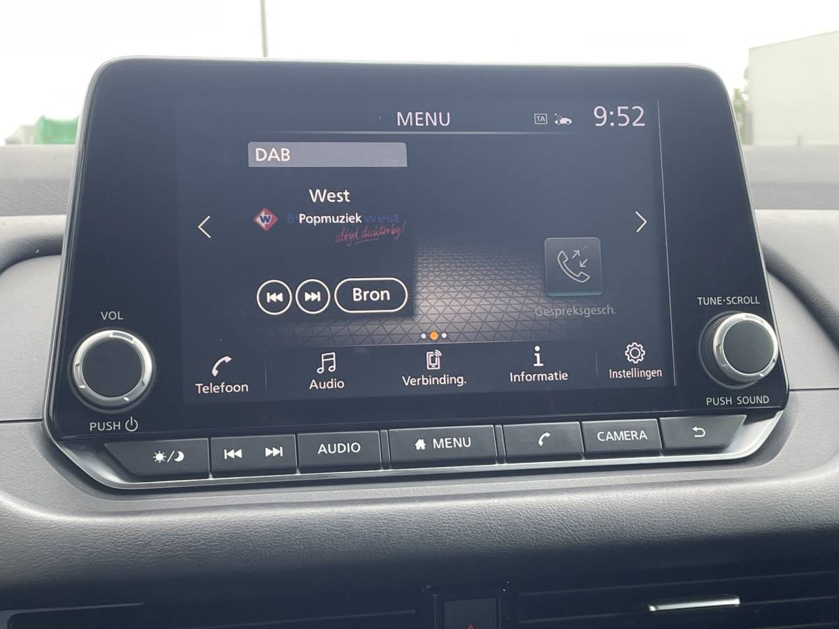 Nissan QASHQAI Nissan Qashqai 1.3 MHEV 158 Pk  Acenta Automaat Navigatie ( via Apple Carplay/Android Auto ), Stoel/Stuurverwarming, Adaptive Cruisecontrol, Achteruitrijcamera