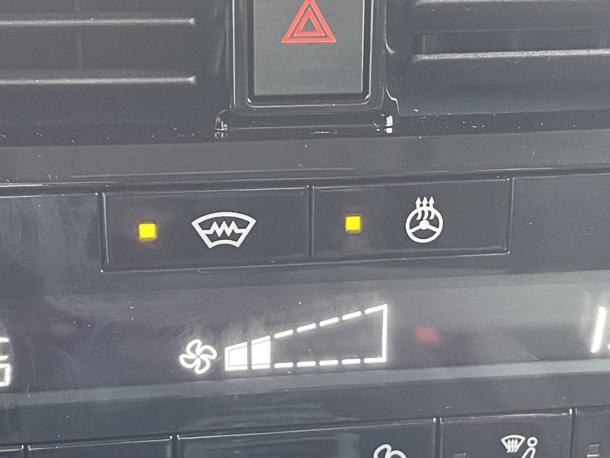 Nissan QASHQAI Nissan Qashqai 1.3 MHEV 158 Pk  Acenta Automaat Navigatie ( via Apple Carplay/Android Auto ), Stoel/Stuurverwarming, Adaptive Cruisecontrol, Achteruitrijcamera