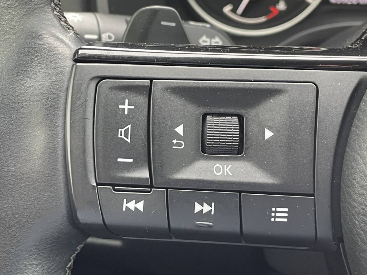 Nissan QASHQAI Nissan Qashqai 1.3 MHEV 158 Pk  Acenta Automaat Navigatie ( via Apple Carplay/Android Auto ), Stoel/Stuurverwarming, Adaptive Cruisecontrol, Achteruitrijcamera