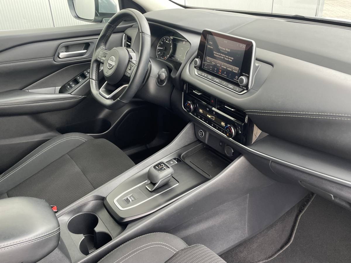 Nissan QASHQAI Nissan Qashqai 1.3 MHEV 158 Pk  Acenta Automaat Navigatie ( via Apple Carplay/Android Auto ), Stoel/Stuurverwarming, Adaptive Cruisecontrol, Achteruitrijcamera