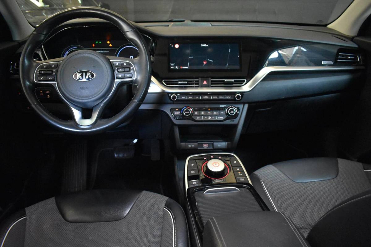 Kia e-Niro Kia e-Niro DynamicPlusLine 64 kWh | 100% SOH | Schuifdak | Stoelverwarming | Camera |