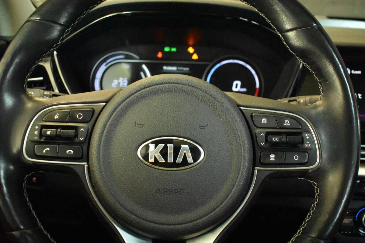 Kia e-Niro Kia e-Niro DynamicPlusLine 64 kWh | 100% SOH | Schuifdak | Stoelverwarming | Camera |