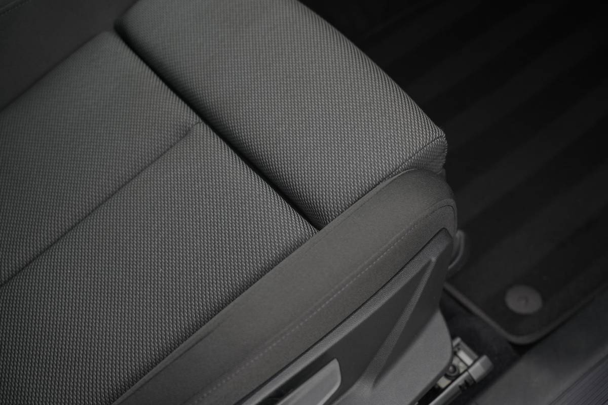 Audi Q4 e-tron Audi Q4 e-tron 35 Launch edition Advanced 55 kWh Verkeersbord detectie Koplampreiniging Trekhaak uitklapbaar DAB Parkeersensoren voor en achter 20″L.M.