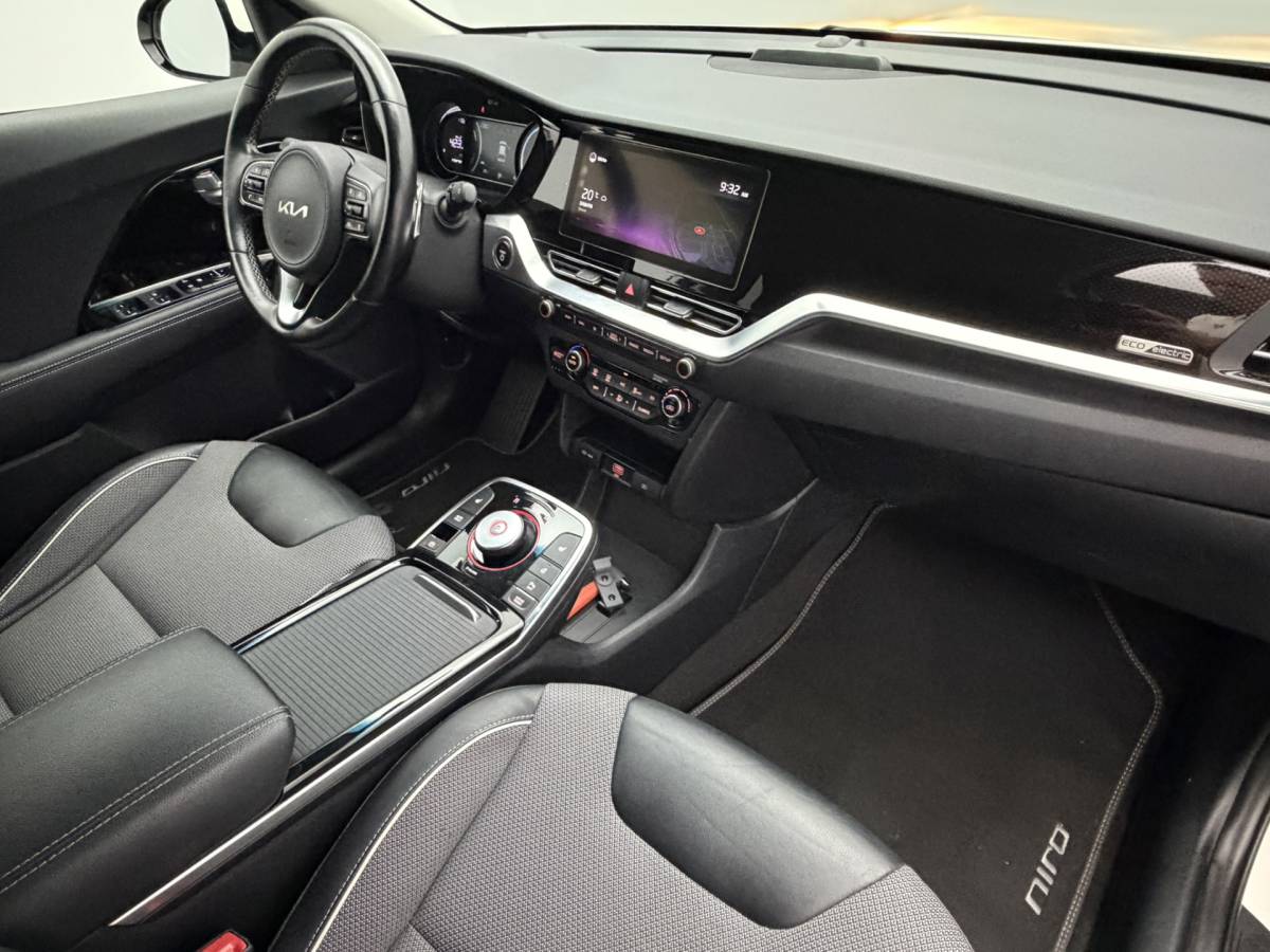Kia e-Niro Kia e-Niro Edition 64 kWh SOH 93,8% | Camera | Stoel/Stuurverwarming | Carplay&Android | Adaptieve Cruise