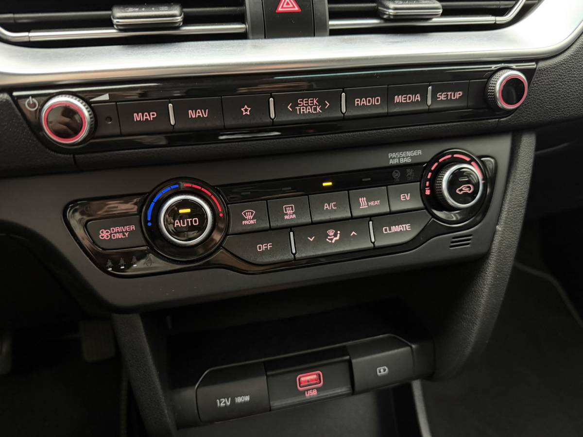 Kia e-Niro Kia e-Niro Edition 64 kWh SOH 93,8% | Camera | Stoel/Stuurverwarming | Carplay&Android | Adaptieve Cruise