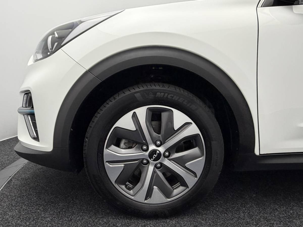 Kia e-Niro Kia e-Niro Edition 64 kWh SOH 93,8% | Camera | Stoel/Stuurverwarming | Carplay&Android | Adaptieve Cruise