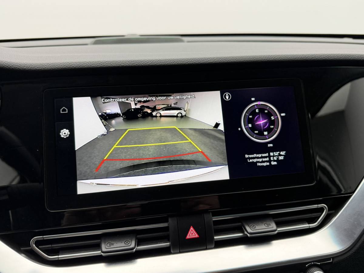 Kia e-Niro Kia e-Niro Edition 64 kWh SOH 93,8% | Camera | Stoel/Stuurverwarming | Carplay&Android | Adaptieve Cruise