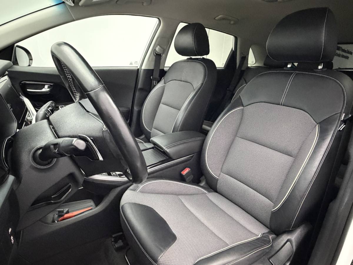 Kia e-Niro Kia e-Niro Edition 64 kWh SOH 93,8% | Camera | Stoel/Stuurverwarming | Carplay&Android | Adaptieve Cruise