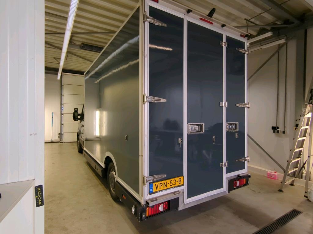 Renault Master Renault Master T35 2.3 dCi 150PK BAKWAGEN LOWLINER